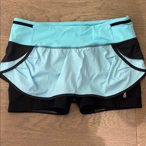 Lululemon running skirt size 10